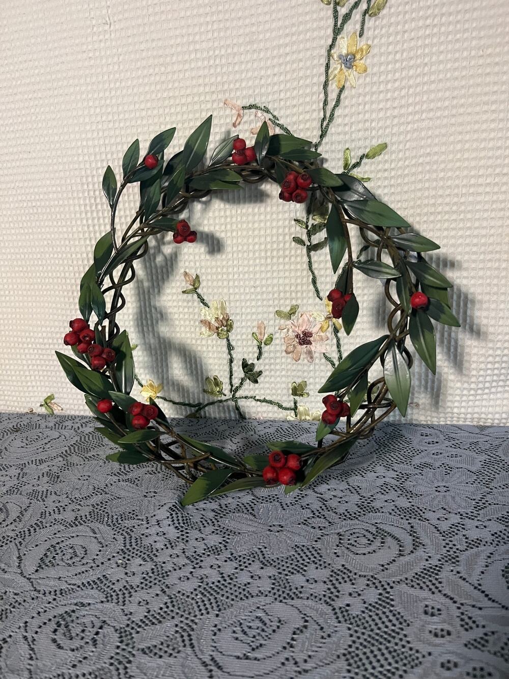 Metal Leaf and Red Berry Wreath Twisted Wire Vine Round Candle Ring Rustic Decor
